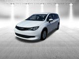 Used 2022 Chrysler Voyager LX image 3