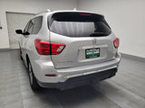 Used 2019 Nissan Pathfinder S image 6