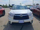 Used 2014 Toyota Highlander XLE image 2
