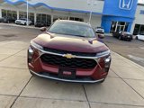 Used 2024 Chevrolet Trax LT w/ Driver Confidence Package image 3