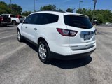 Used 2017 Chevrolet Traverse LT w/ Style and Technology Package image 3