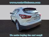 Used 2022 Nissan Rogue Sport SV image 3