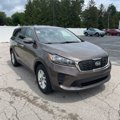 Used 2020 Kia Sorento LX image 4