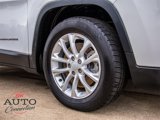 Used 2020 Jeep Cherokee Latitude image 2