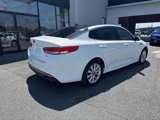Used 2018 Kia Optima EX w/ Premium Package image 3