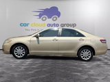 Used 2011 Toyota Camry XLE w/ XLE Extra-Value Pkg #2 image 2