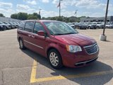 Used 2016 Chrysler Town & Country Touring w/ Driver Convenience Group image 3