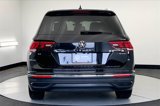 Certified 2024 Volkswagen Tiguan SE image 4
