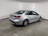 Used 2022 Toyota Corolla LE image 3