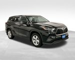 Used 2023 Toyota Highlander L image 3