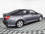 Used 2014 Toyota Camry SE image 5