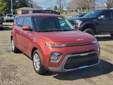 Used 2022 Kia Soul LX image 3