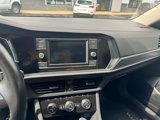 Used 2019 Volkswagen Jetta SE w/ Cold Weather Package image 3
