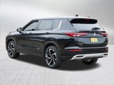 Used 2023 Mitsubishi Outlander SE image 5