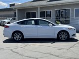 Used 2017 Ford Fusion SE w/ Fusion SE Technology Package image 5