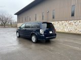 Used 2015 Dodge Grand Caravan SXT w/ UConnect Hands-Free Group image 3