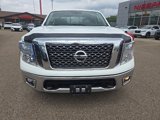 Used 2017 Nissan Titan SV image 2