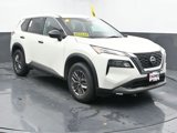 Used 2023 Nissan Rogue S image 2