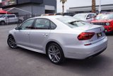 Used 2018 Volkswagen Passat 2.0T image 4