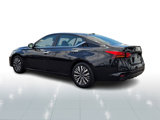 Used 2023 Nissan Altima 2.5 SV image 4