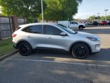 Used 2020 Ford Escape SE image 3