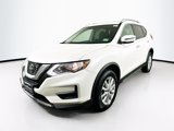 Used 2018 Nissan Rogue SV image 3