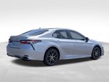 Used 2022 Toyota Camry SE image 5