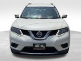 Used 2016 Nissan Rogue SV w/ SV Premium Package image 2