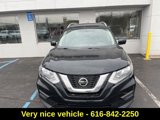 Used 2018 Nissan Rogue SV w/ Sun & Sound Touring Package image 2