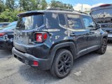 Used 2016 Jeep Renegade Latitude image 3