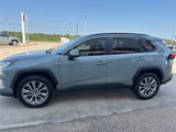 Used 2020 Toyota RAV4 XLE Premium image 4