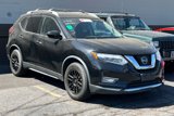 Used 2019 Nissan Rogue SV image 2
