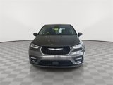 Used 2023 Chrysler Pacifica Touring-L image 4