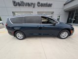 New 2025 Chrysler Pacifica Select image 4