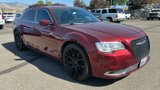 Used 2018 Chrysler 300 Touring L image 2