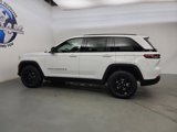 New 2025 Jeep Grand Cherokee Altitude image 4