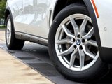 Certified 2022 BMW X5 xDrive40i w/ Premium Package image 2