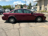 Used 2008 Ford Taurus SEL image 2