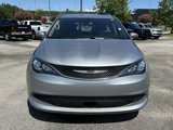 Used 2021 Chrysler Voyager Lxi image 2
