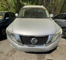 Used 2014 Nissan Pathfinder SV image 2