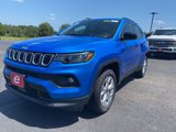 New 2025 Jeep Compass Latitude image 3