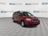 Used 2010 Chrysler Town & Country Touring image 2