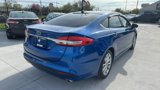 Used 2017 Ford Fusion SE w/ Fusion SE Technology Package image 5