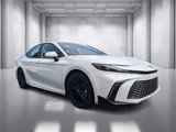 Used 2025 Toyota Camry SE image 3