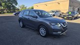 Used 2017 Nissan Rogue S image 3