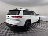 Used 2023 Jeep Grand Cherokee L Laredo image 5