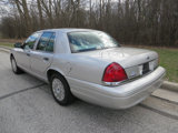 Used 2005 Ford Crown Victoria image 3