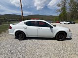 Used 2014 Dodge Avenger SE image 4