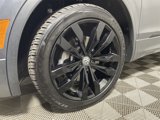 Used 2021 Volkswagen Tiguan SE R-Line image 4