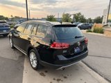 Certified 2019 Volkswagen Golf Alltrack SE image 3